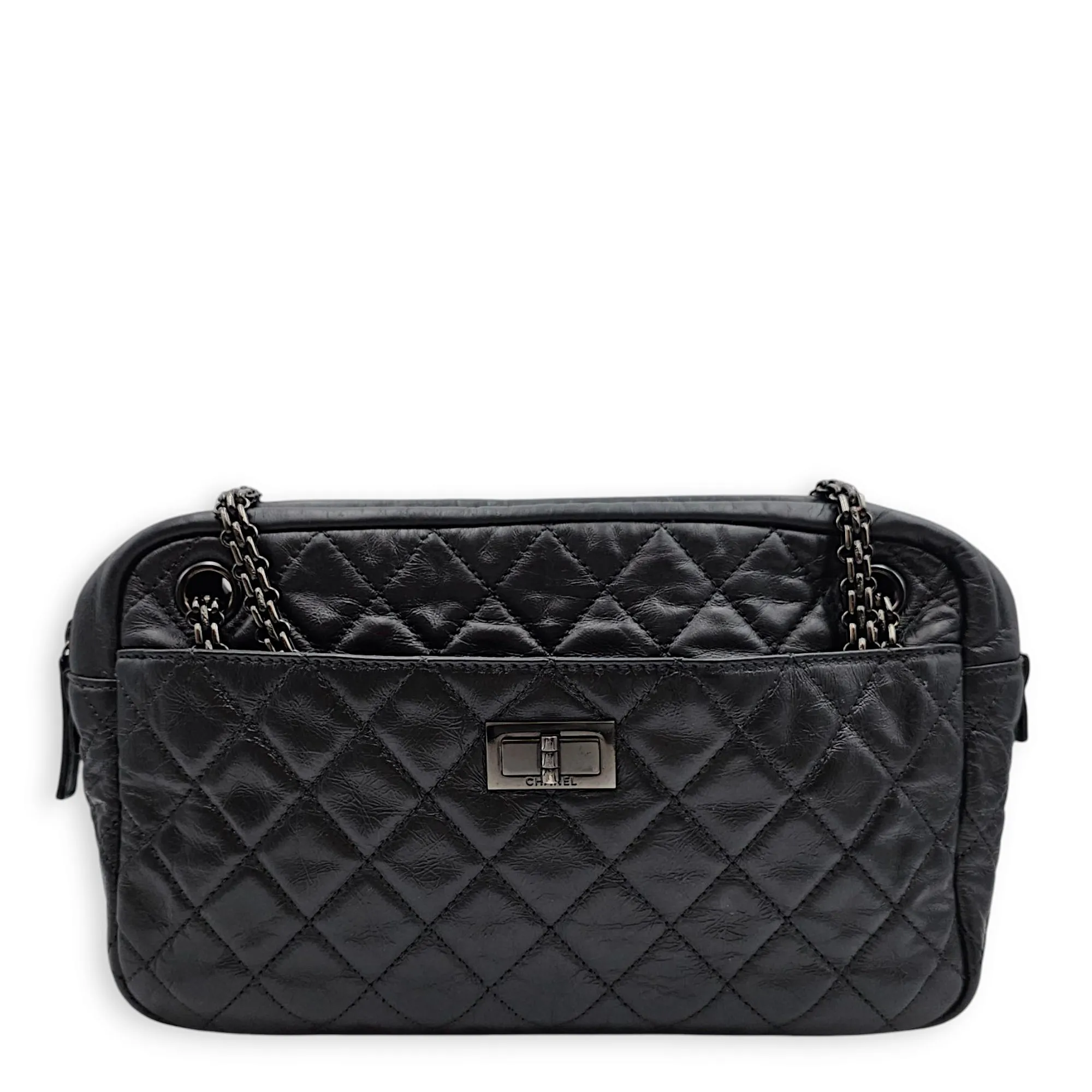 2.55 Reissue Camera Bag 28x18x8cm Black Shoulder Bag in Distressed Leather, Black chrome hardware