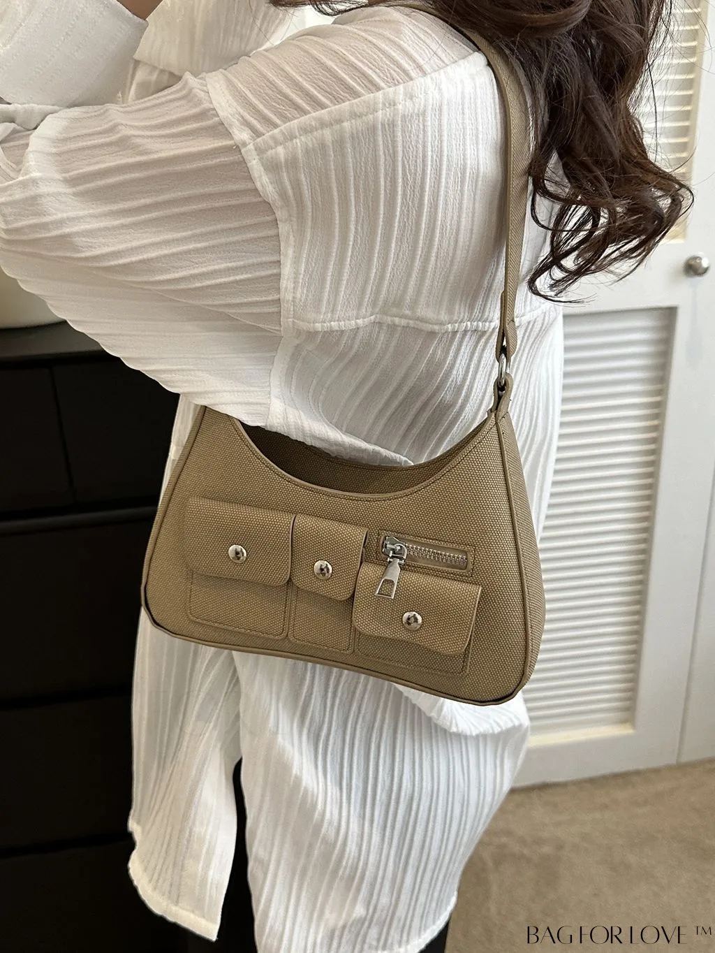 BagForLove - Efficient Shoulder Bag with Multiple Pockets & Spacious Capacity
