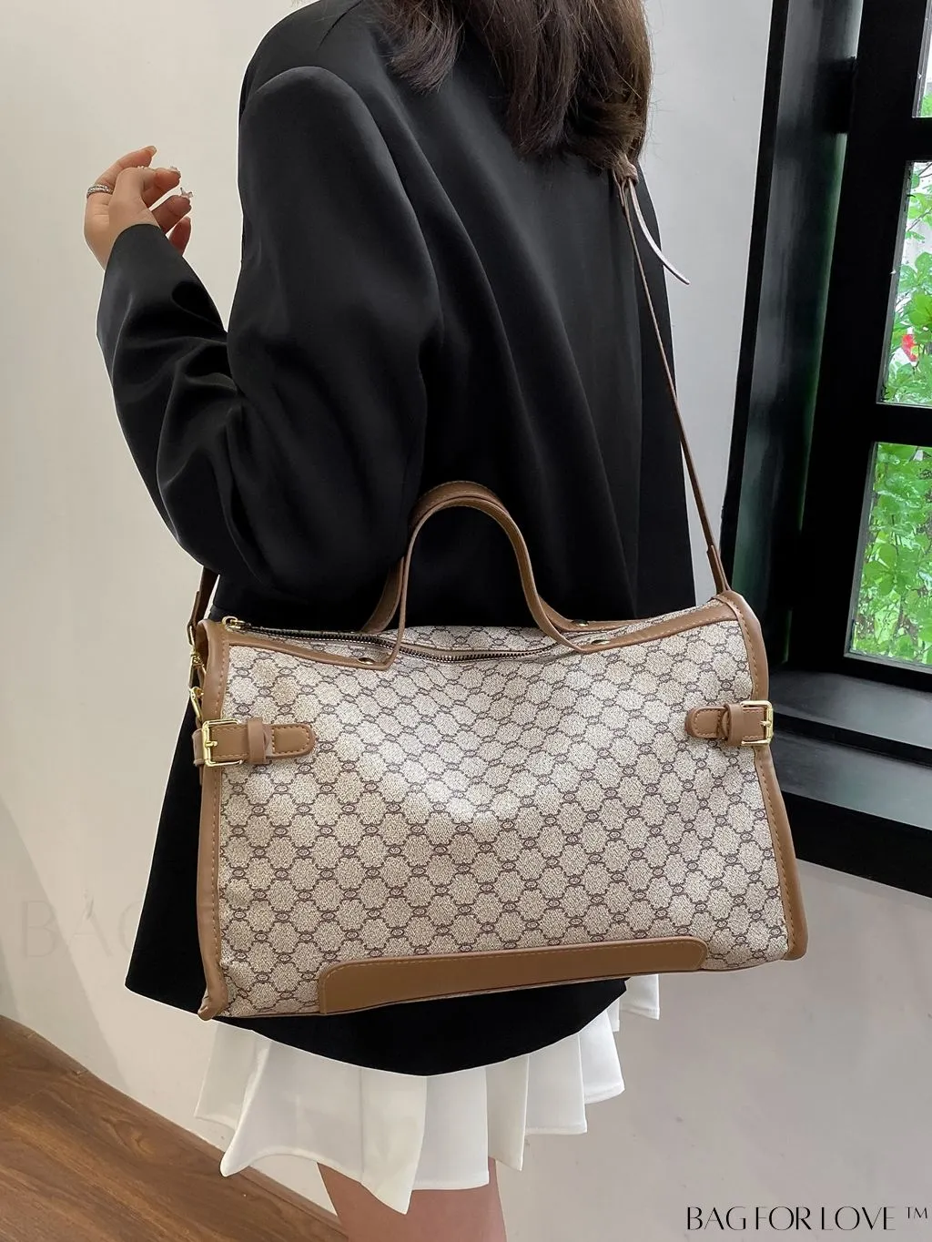 BagForLove - Geometric Pattern Travel Tote Bag - Stylish & Spacious Womens Handbag