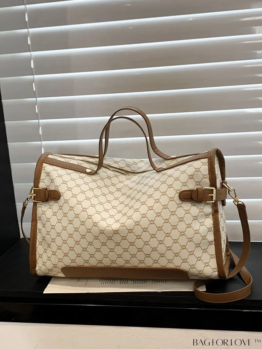 BagForLove - Geometric Pattern Travel Tote Bag - Stylish & Spacious Womens Handbag