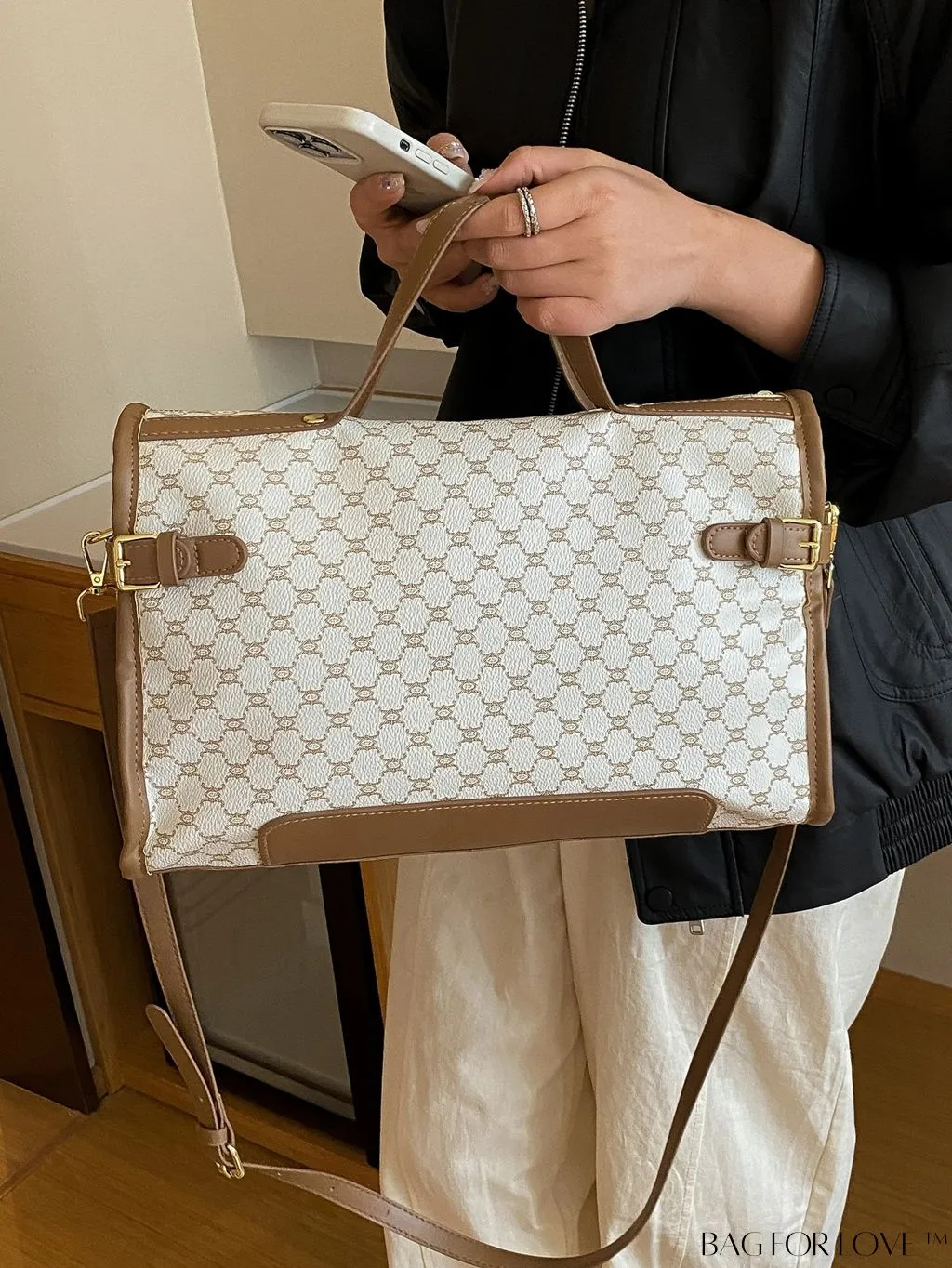 BagForLove - Geometric Pattern Travel Tote Bag - Stylish & Spacious Womens Handbag