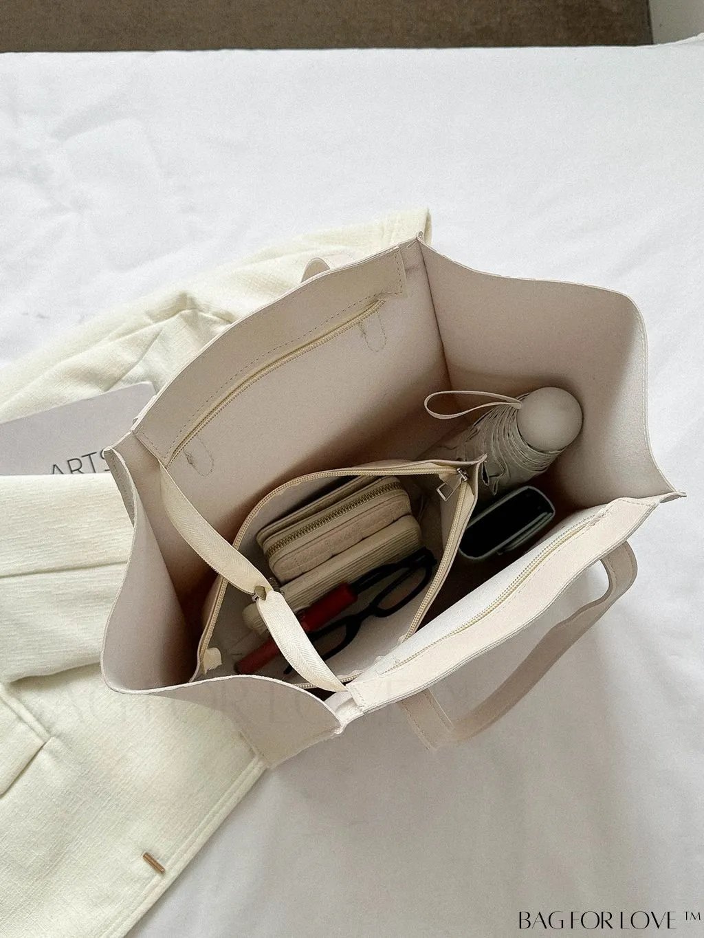 BagForLove - Stylish Minimalist Tote Bag with Spacious Capacity