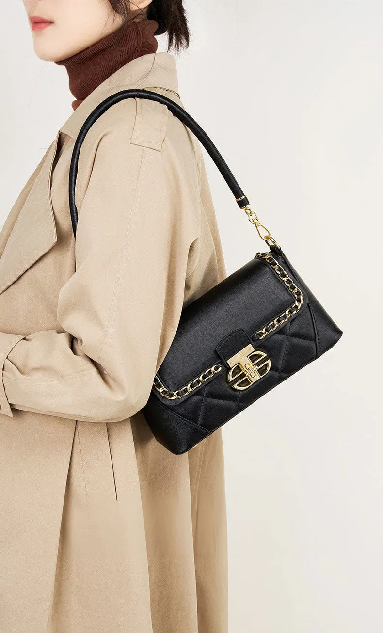 Chained Luxe
