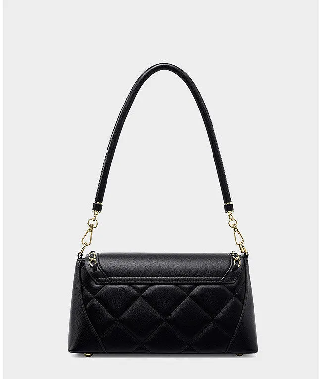 Chained Luxe