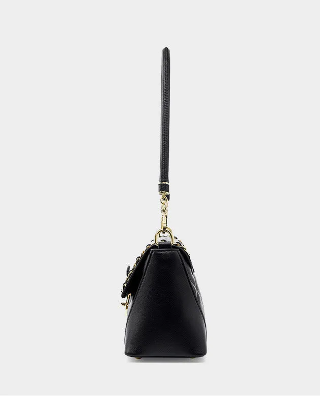 Chained Luxe