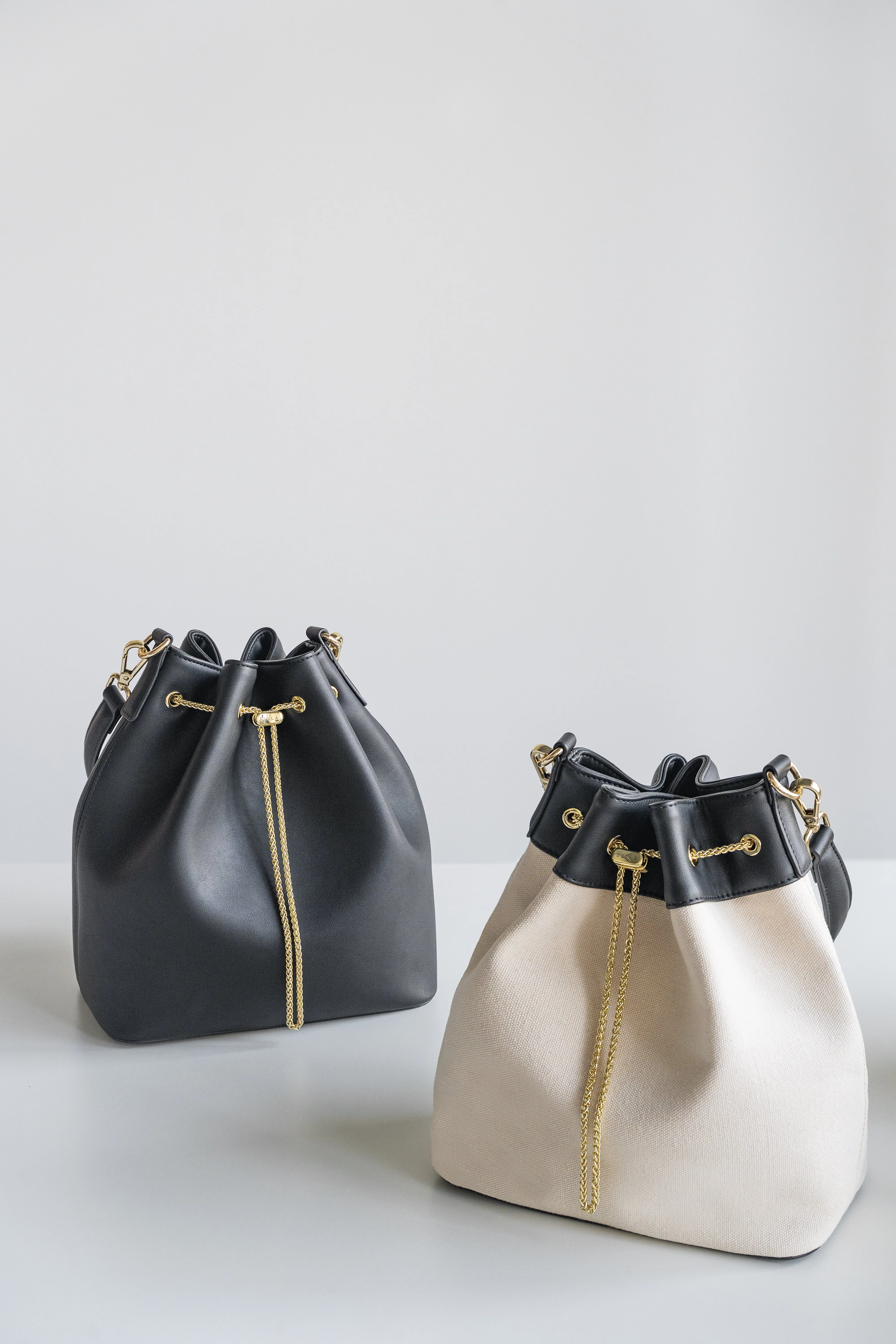 Chantalle Chained Bucket Bag (Full Black)