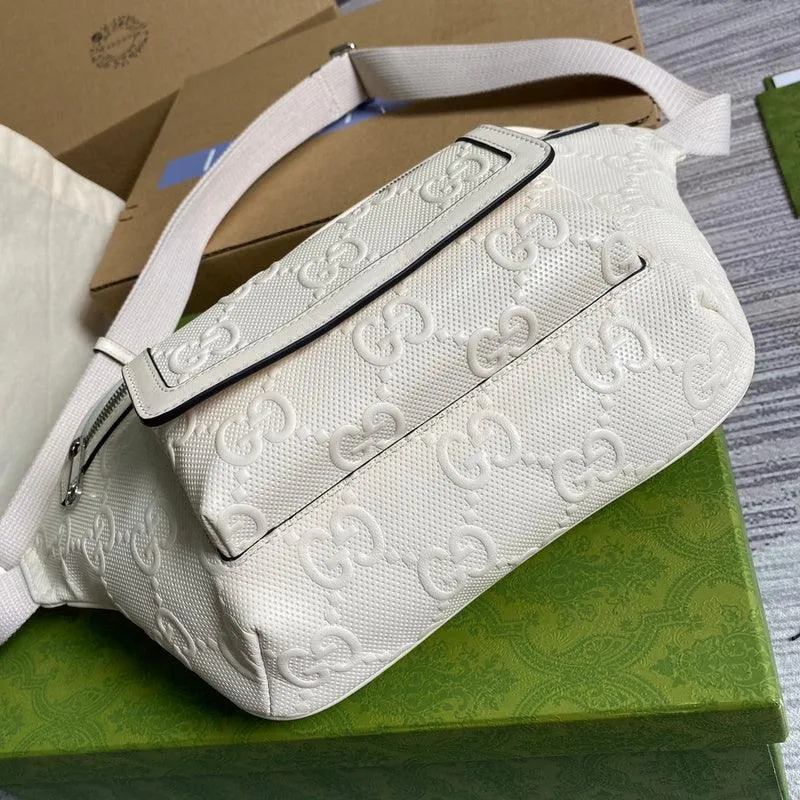 Charm - GG Bags - 2002