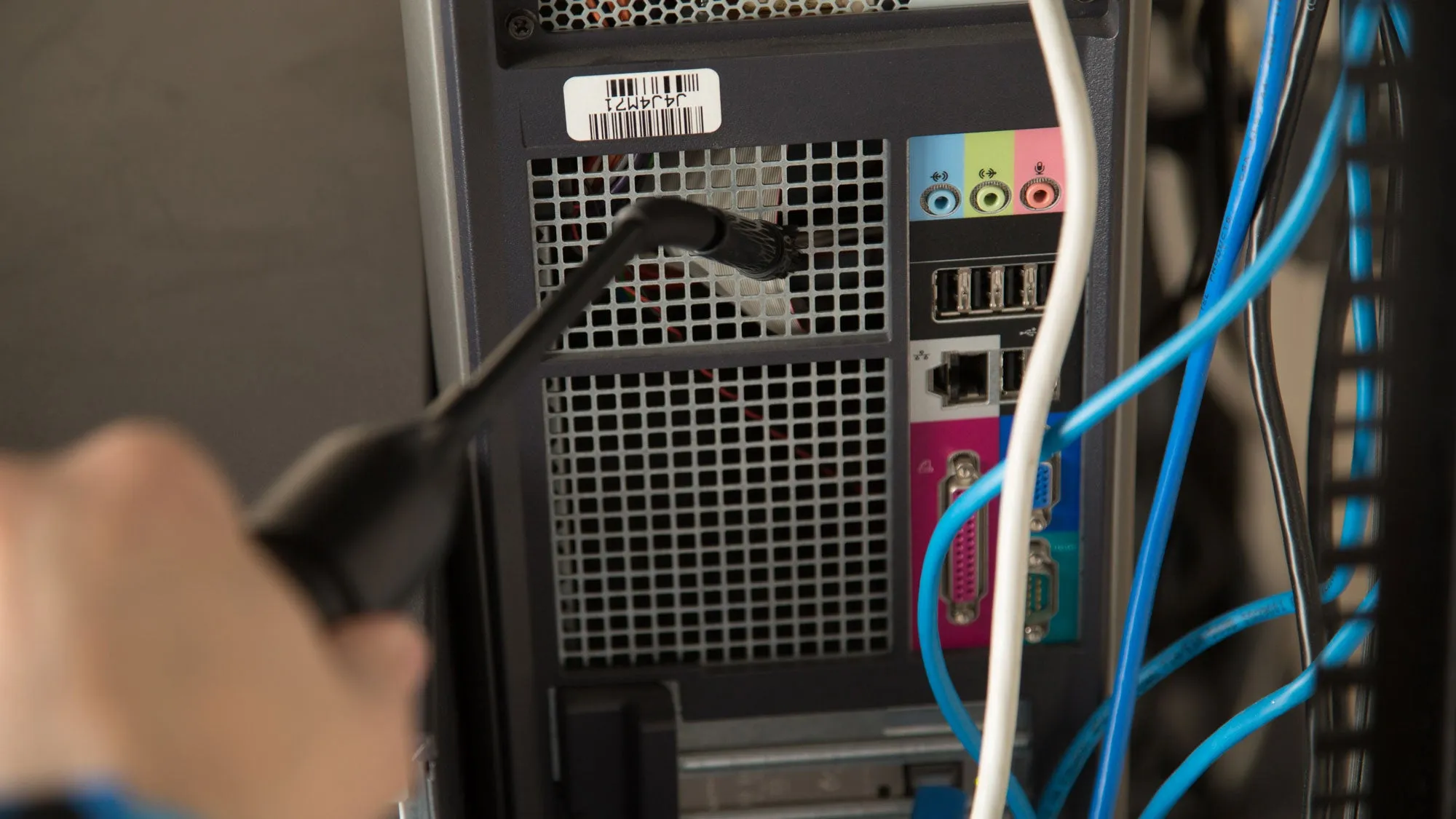DATAVAC® ESD SAFE MAINTENANCE SYSTEM