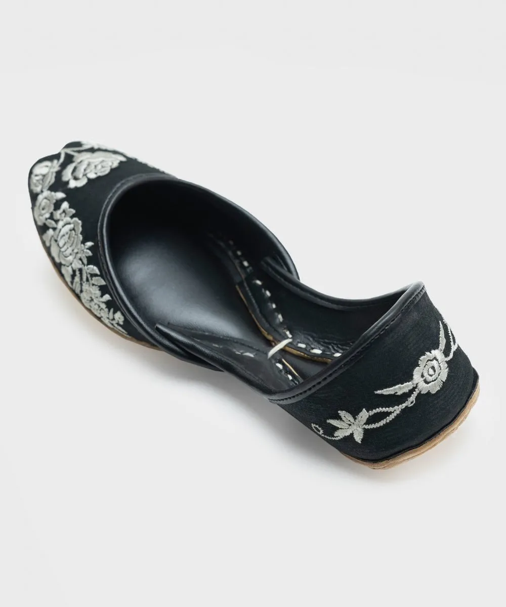 Embroidered Khussas