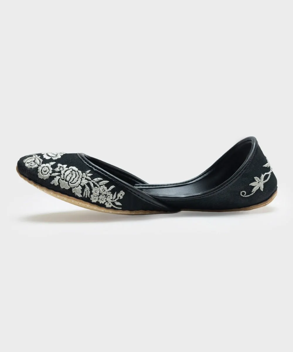 Embroidered Khussas