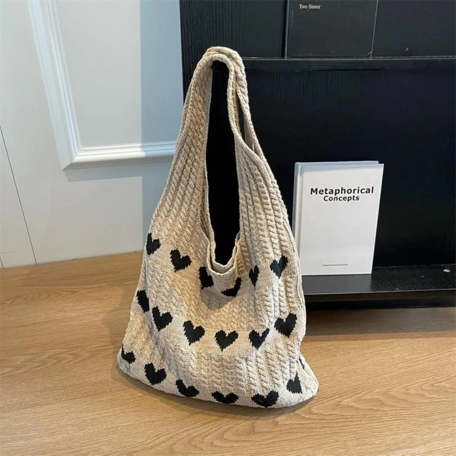 Heart Graphic Cute Tote Bags for Women Aesthetic Crochet Shoulder Handbags for Women Casual Beach