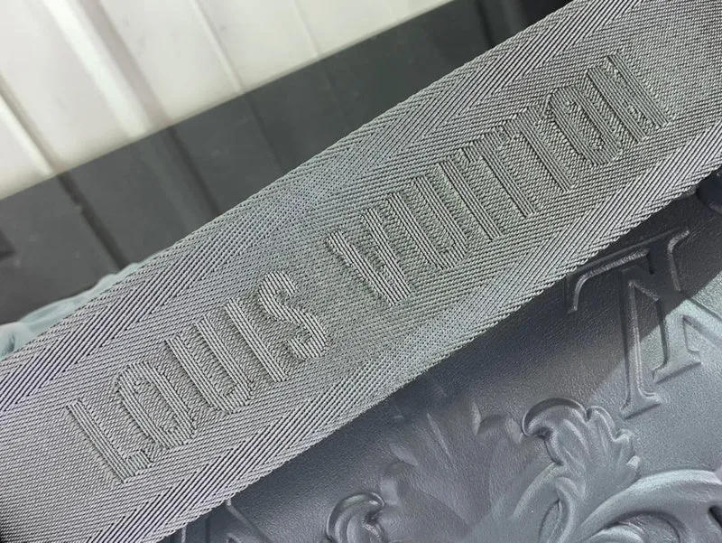 Huge savings - Vuitton Convenient delivery Bags Louis 15253 - CC Bags
