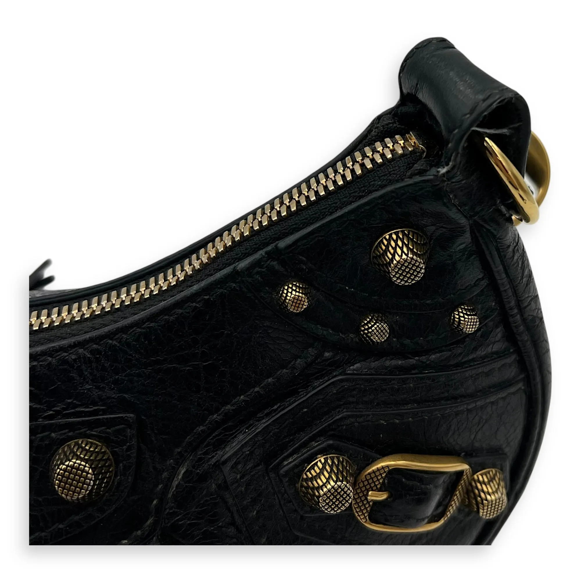 Le Cagole Shoulder Bag Black in Distressed Leather, Gold hardware