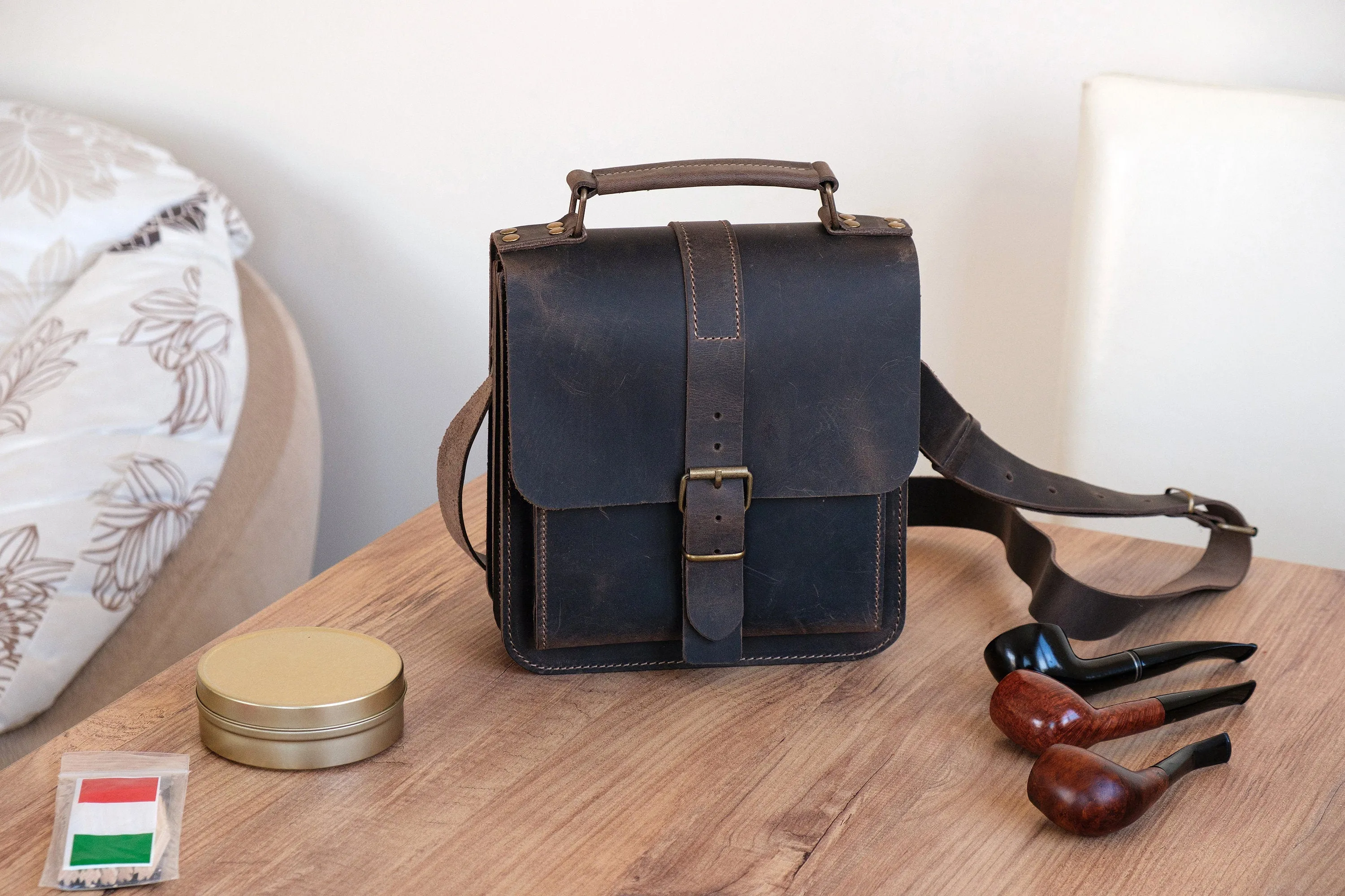 Leather 8-Pipe Messenger Bag, Handmade Shoulder Pipe Tobacco Bag, Crossbody Bag for 8-Pipes