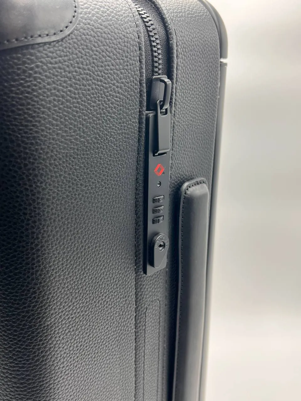 Louis Vuitton - Horizon 55- Trolley bag