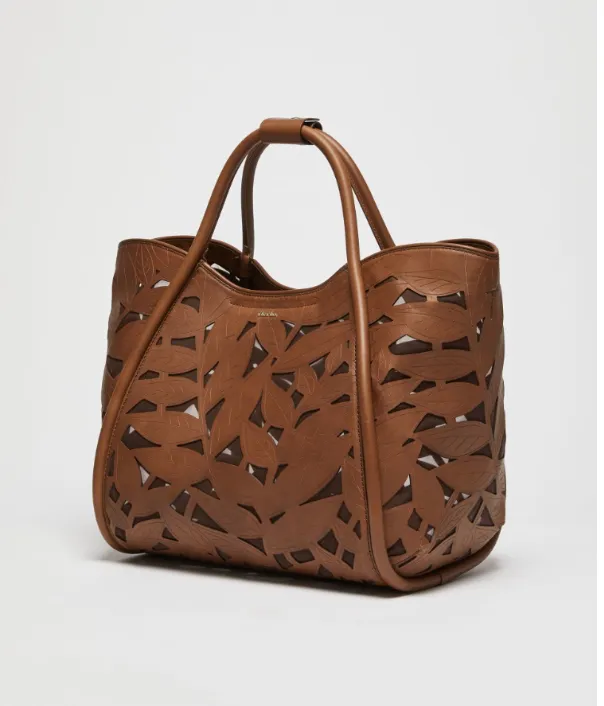 Marine tote bag in carved leather