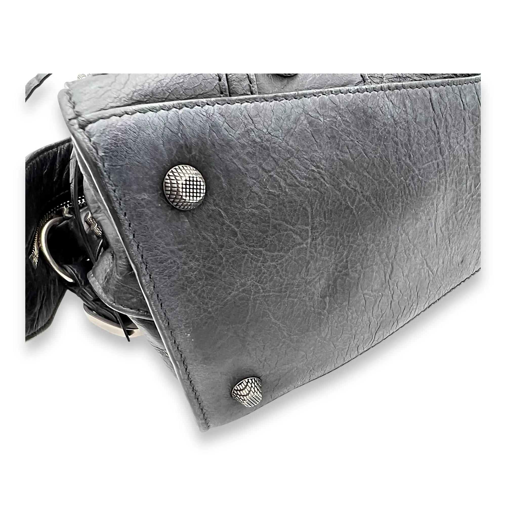 Neo Classic Top Handle Bag Black in Distressed Leather, Silver hardware