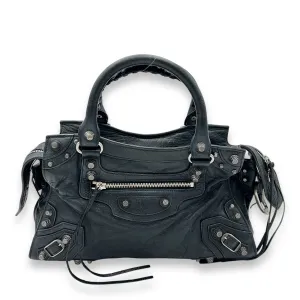 Neo Classic Top Handle Bag Black in Distressed Leather, Silver hardware