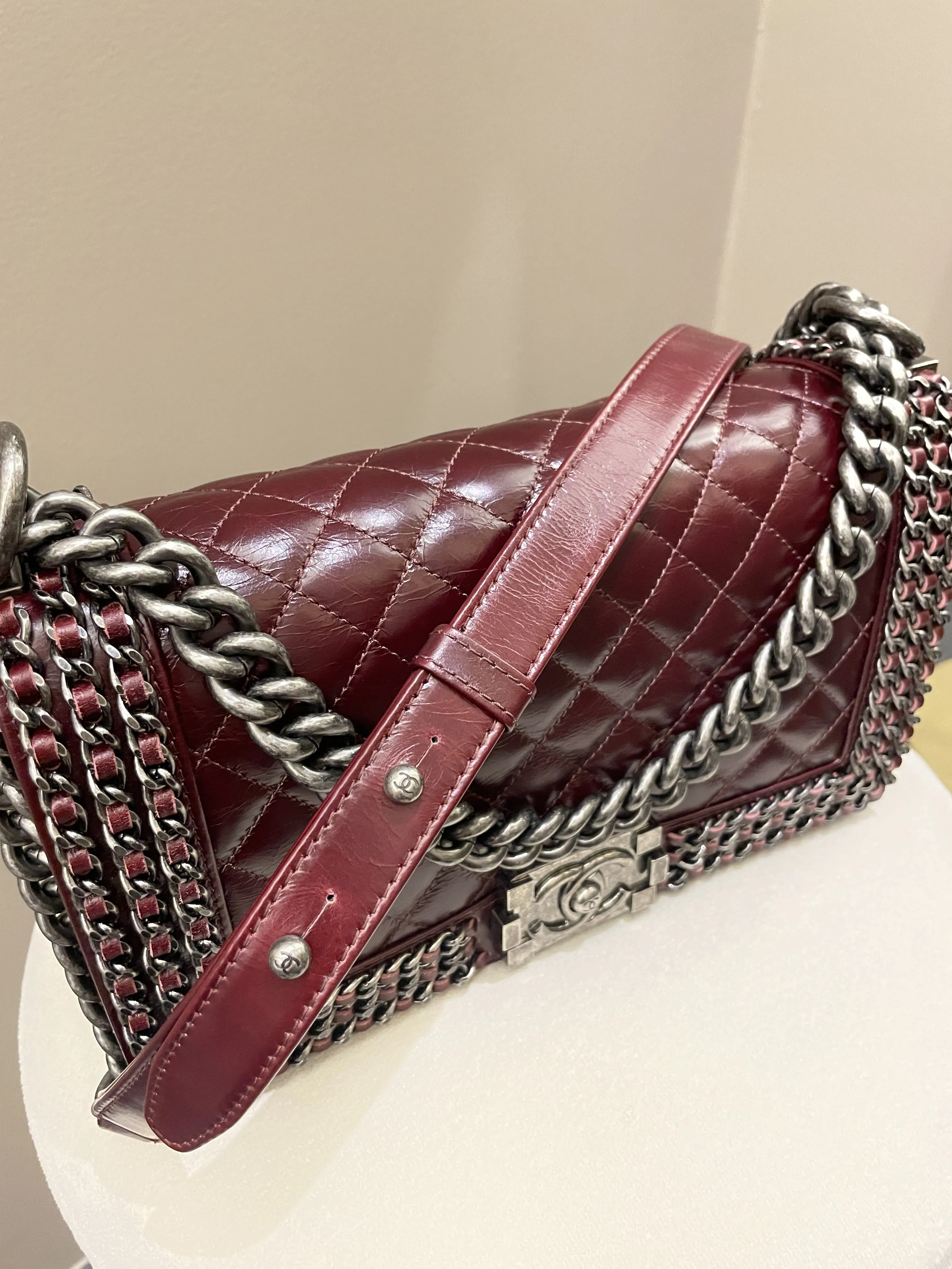 Old Aged Calfskin Burgundy Medium Top-rated Quilted Chanel Unique assortment Chained Bag Boy