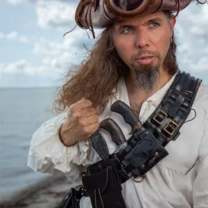 Pirate Bandolier | Rugged Leather