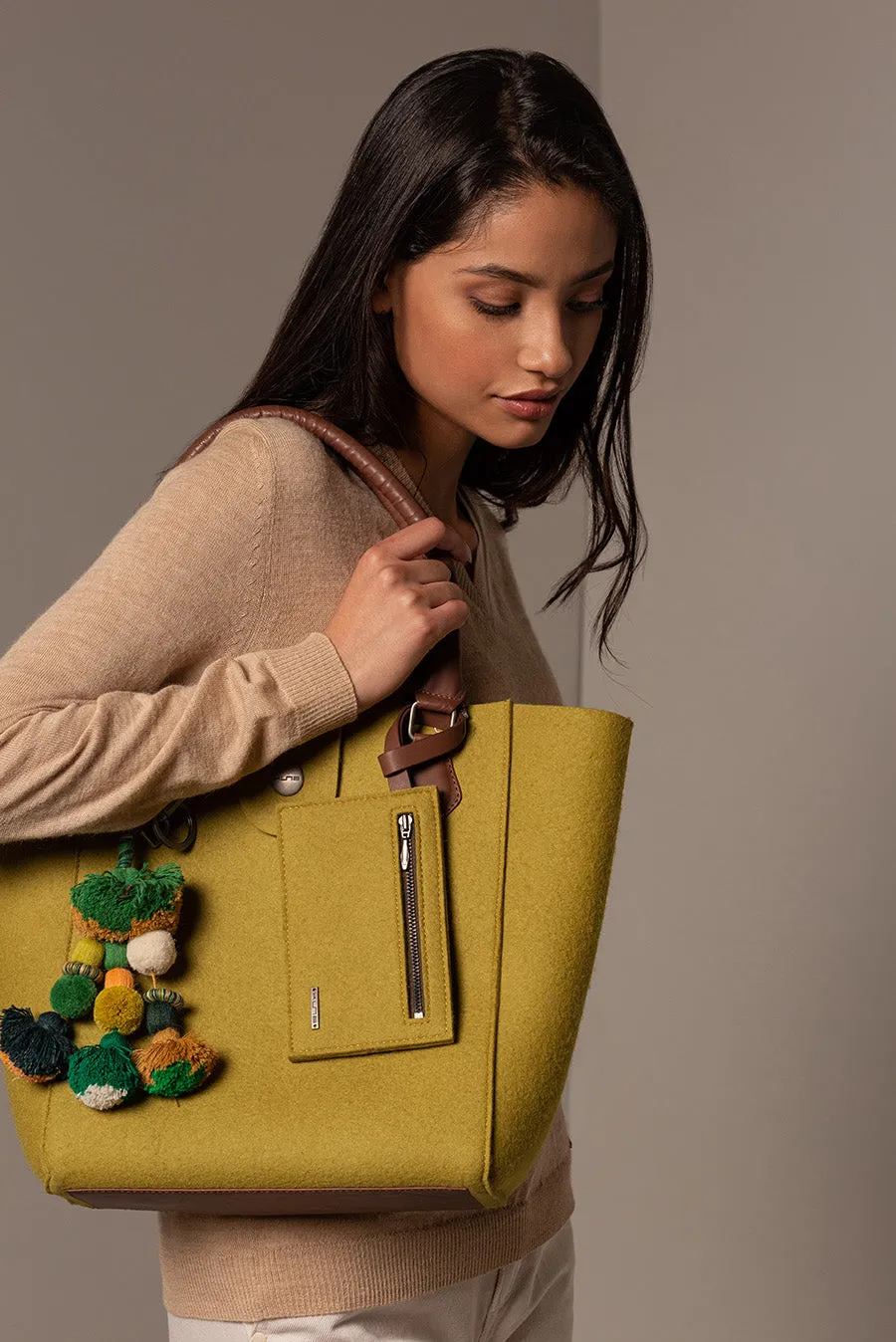 Randy Handbag Alpaca & Wool Color Verde