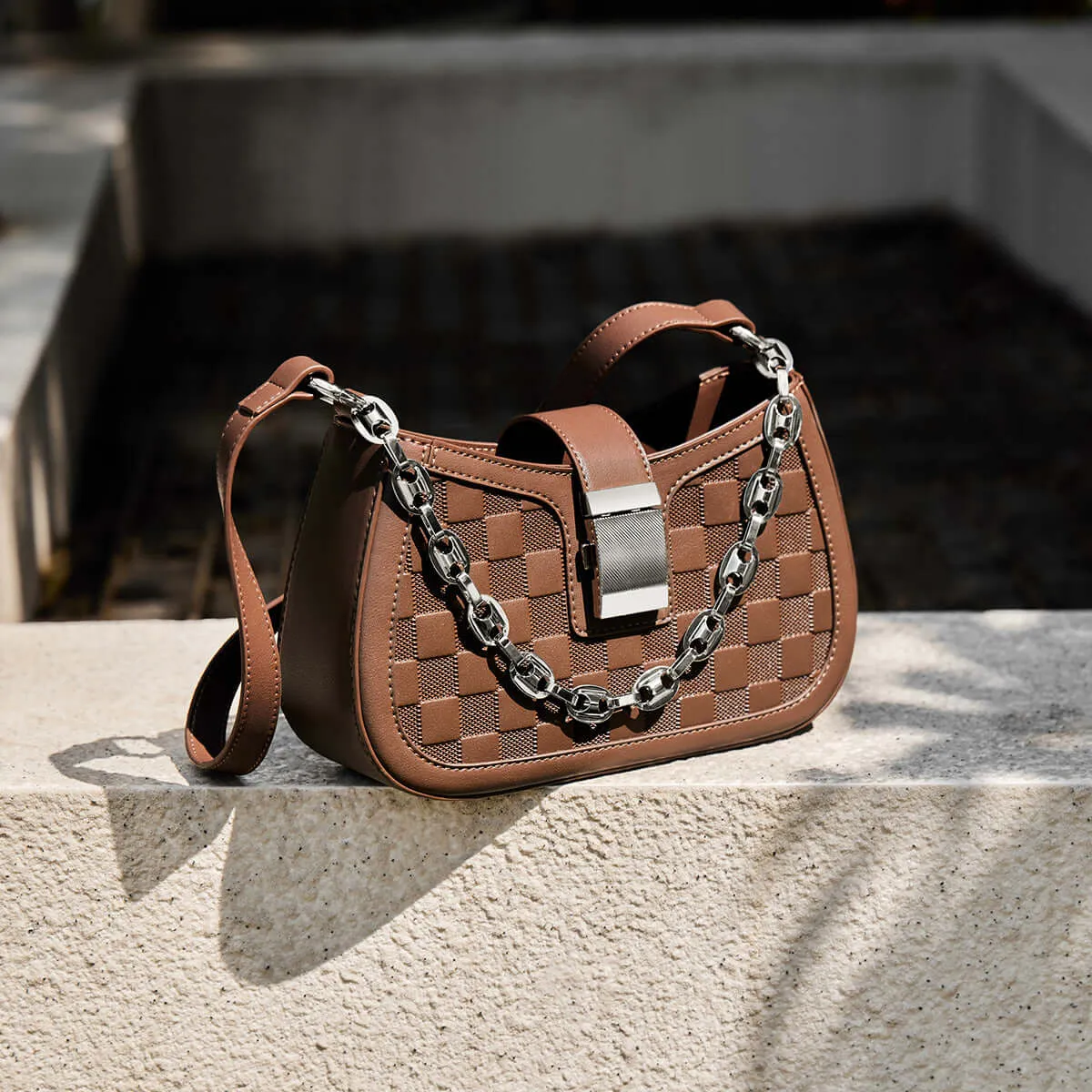 Shoulder Bag Autumn sale Christina Chained Shockproof Woven Leather