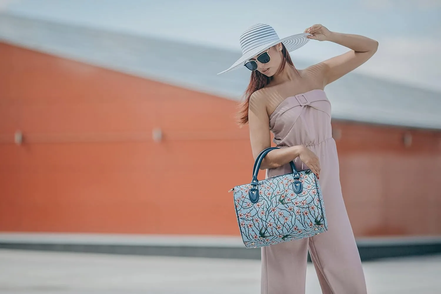 Signare Tapestry Duffle Bag Overnight Bags Weekend Bag for Women with Blossom and Swallow Design (TRAV-BLOS)