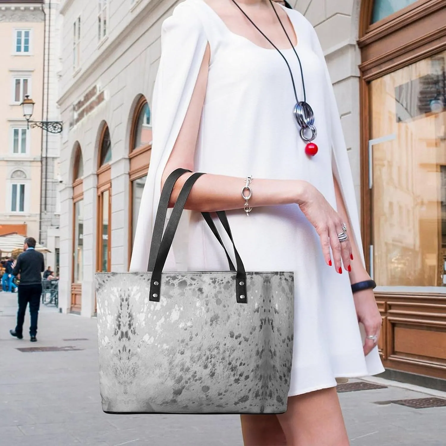 Snowflake Winter Wonderland Leather Handbag Smooth Wrinkle Resistant Lightweight And Convenient