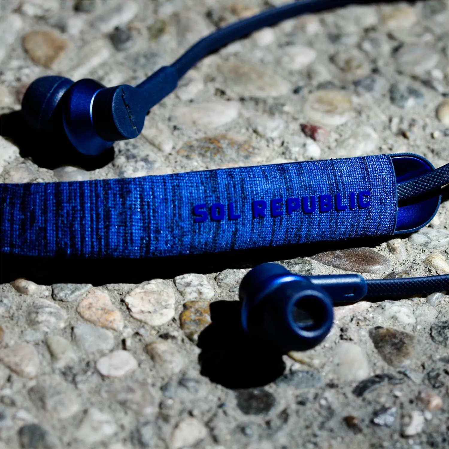 Sol Republic Shadow Fusion Bluetooth Earbuds, Blue 10-Hour Playtime Comfortable Knit Tech Fiber Collar Magnetic Connection Earbuds Flexible Compact Storage Convenient Carrying Case