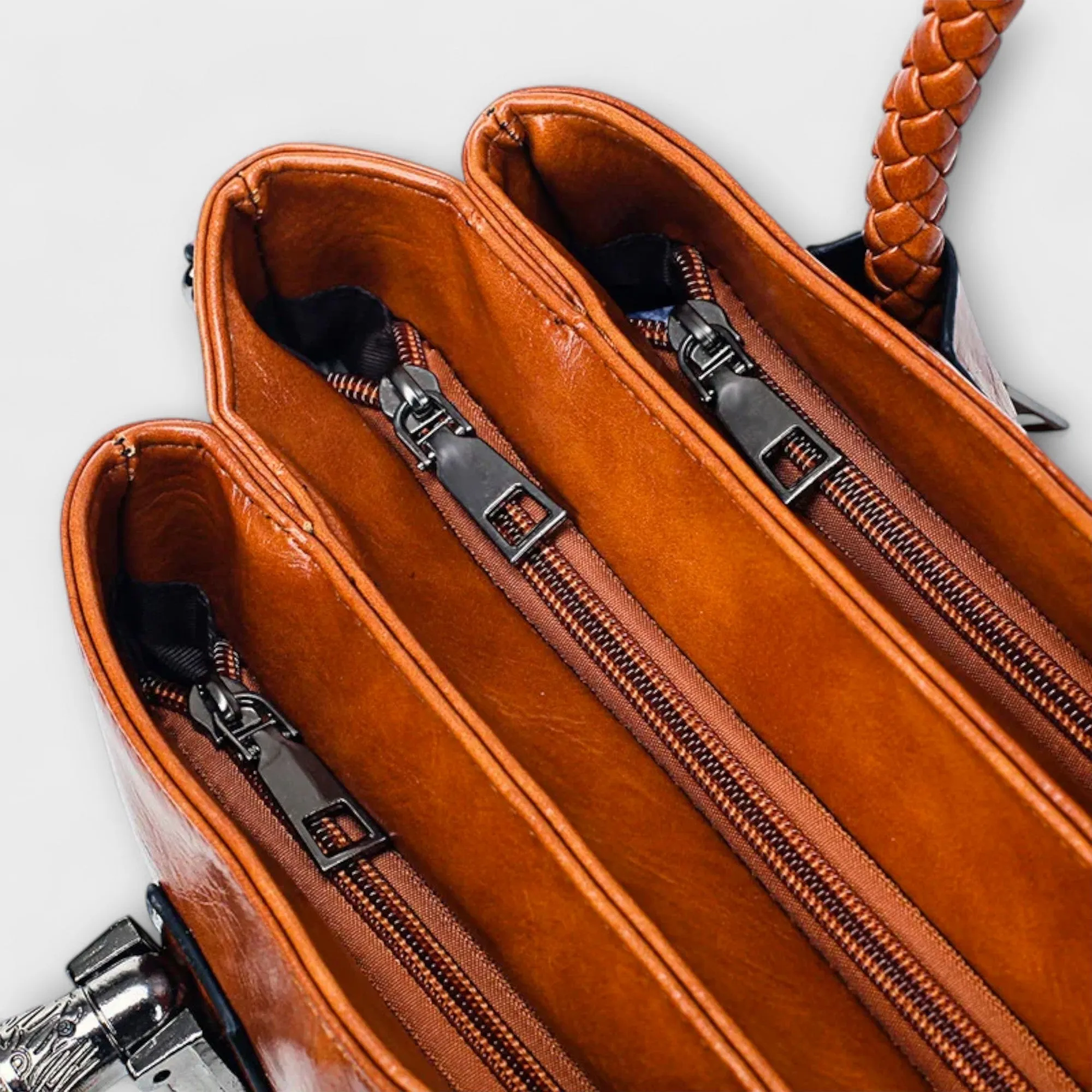 Sophisticated Leather Weekend Bag