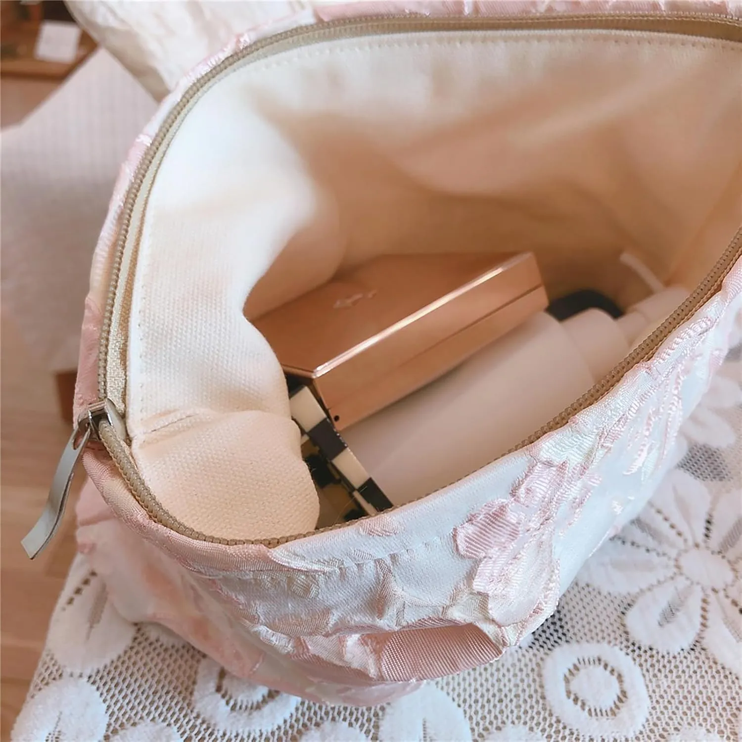 Women Cute Aesthetic Floral Travel Makeup Pouch Bag for Cosmetic, Purse Organizer, Canvas Lining, Pink